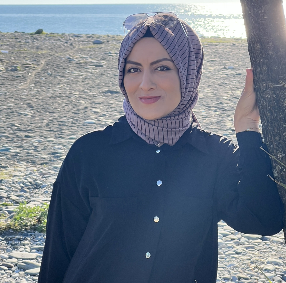 ESRA KİRİK